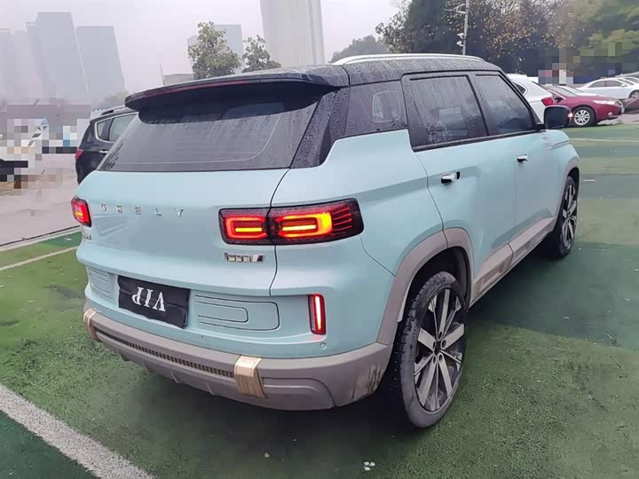 Фото 7 - Geely Icon