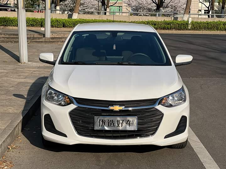 Фото 2 - Chevrolet Onix (Cavalier)