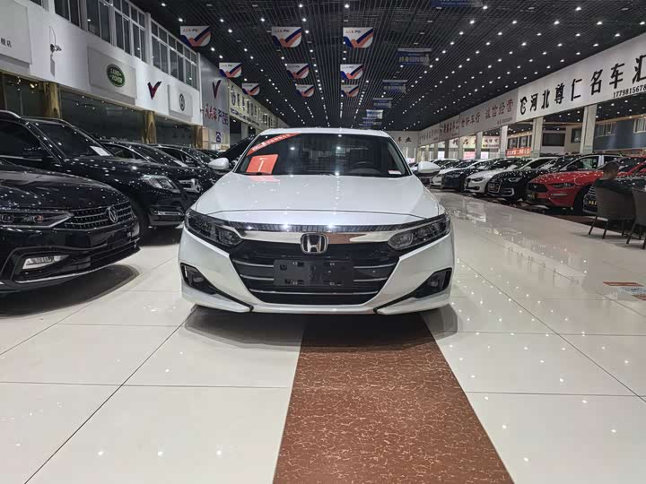 Фото 2 - Honda Accord