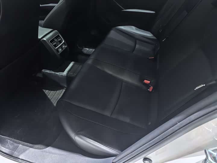 Фото 5 - Honda Accord