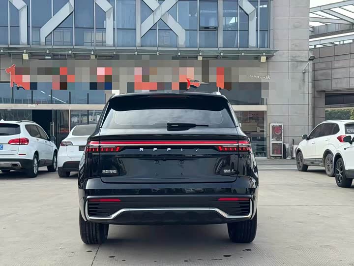 Фото 3 - Geely Monjaro