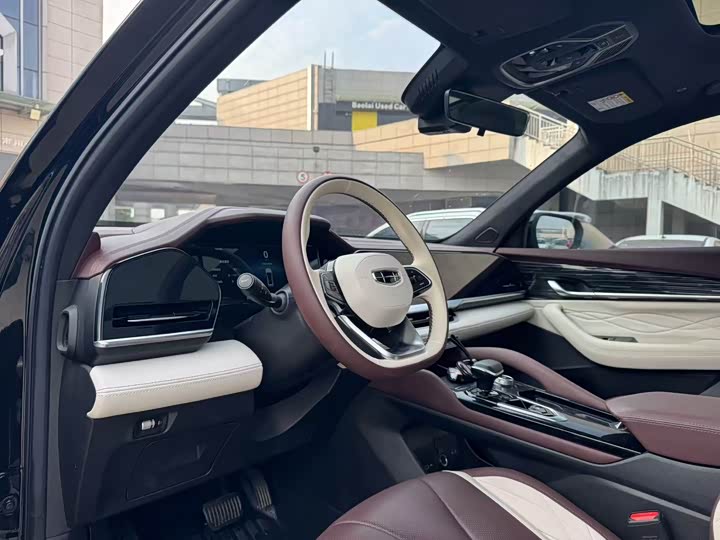 Фото 5 - Geely Monjaro