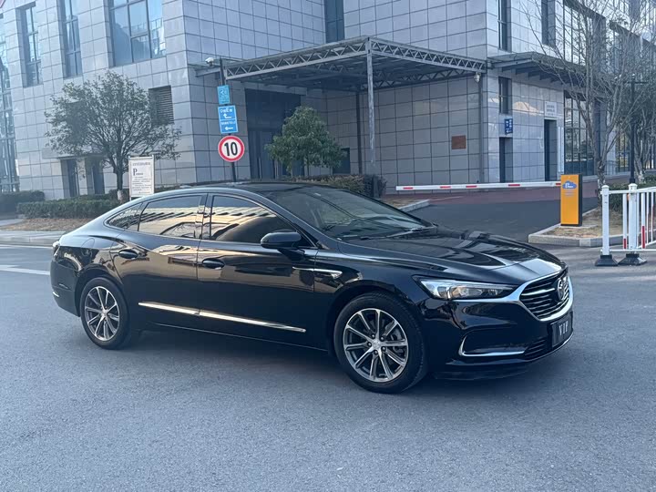 Фото 3 - Buick LaCrosse