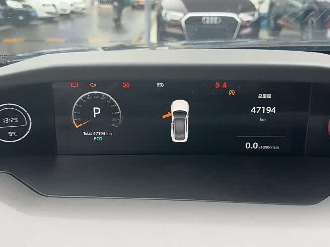 Фото 4 - Changan UNI-V