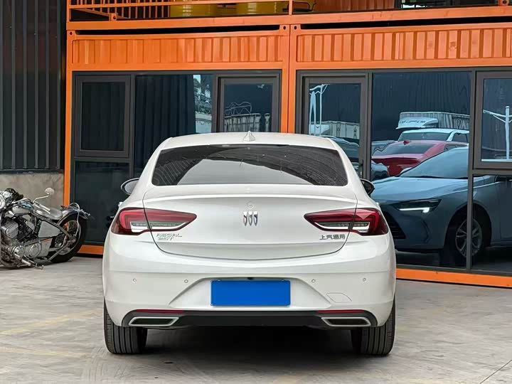 Фото 8 - Buick Regal