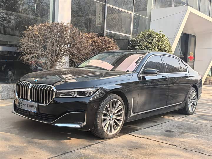 Фото 1 - BMW 7 Series