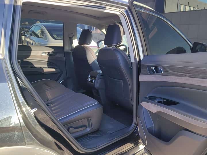 Фото 4 - Ford Equator