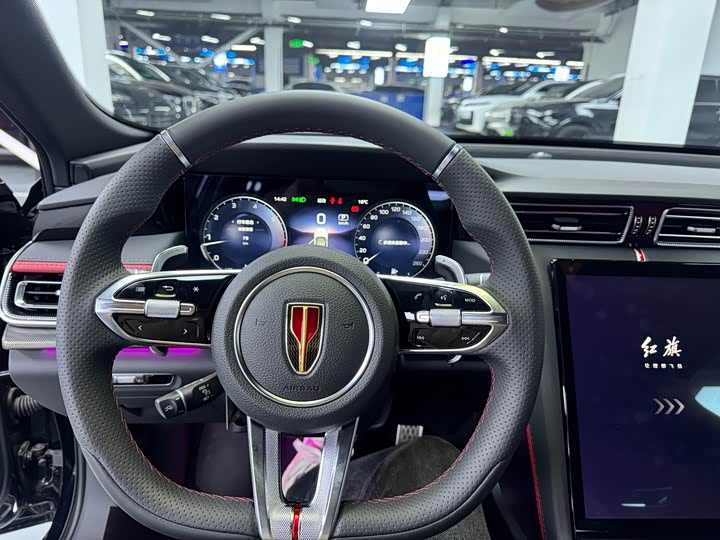 Фото 5 - Hongqi H6