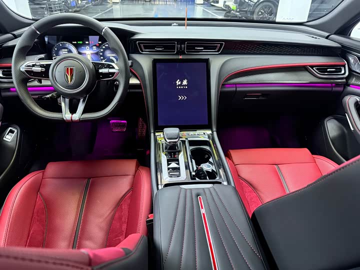 Фото 8 - Hongqi H6