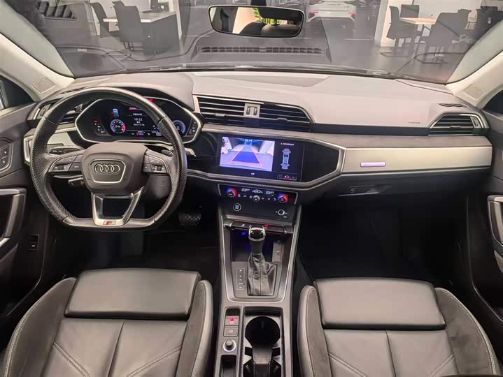 Фото 8 - Audi Q3 Sportback