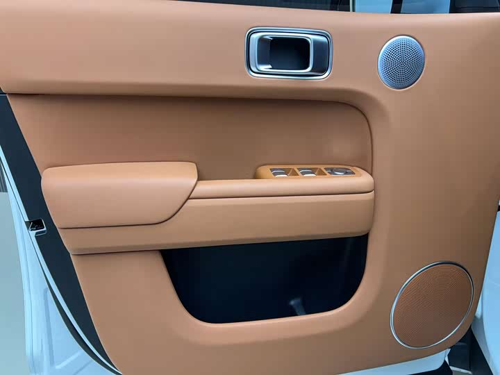 Фото 8 - LiXiang L7