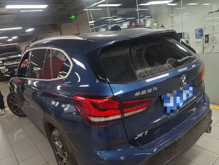 Фото 6 - BMW X1