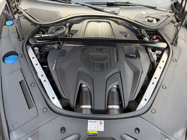 Фото 7 - Porsche Panamera