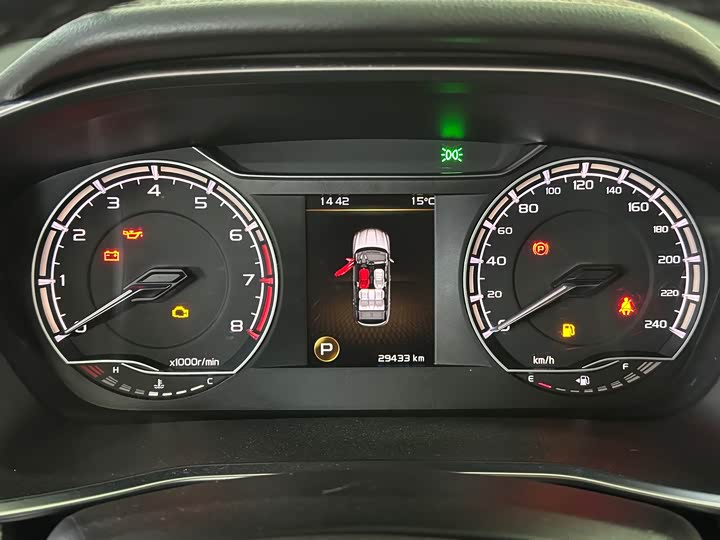 Фото 6 - Geely Coolray