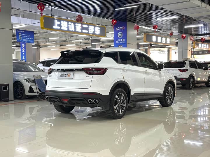 Фото 9 - Geely Coolray