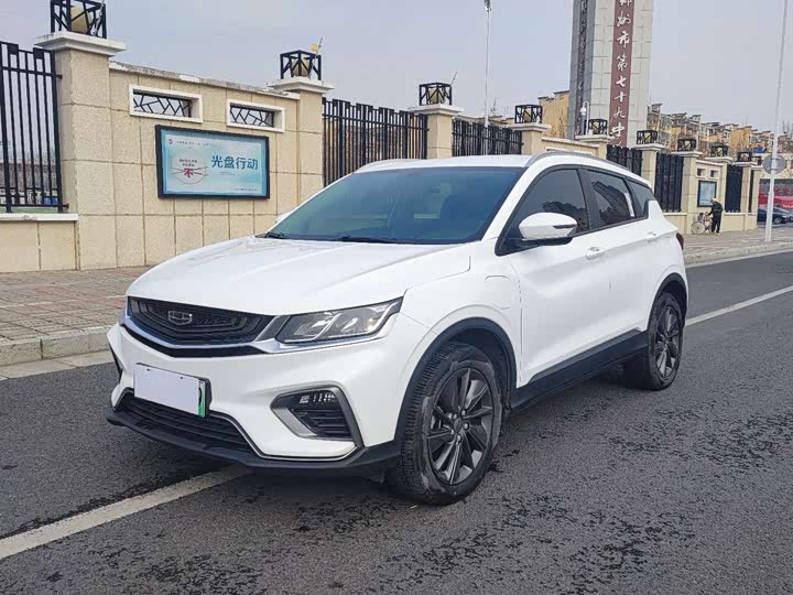 Фото 1 - Geely Coolray Hybrid