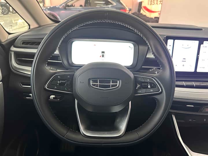 Фото 8 - Geely Jiaji