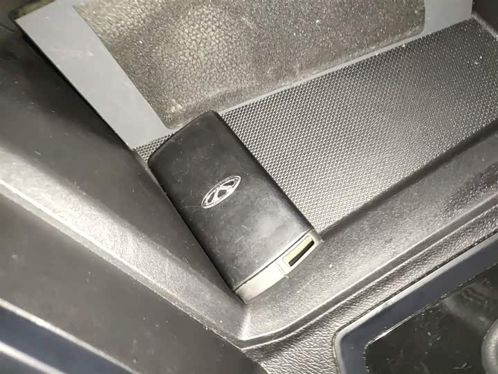 Фото 9 - Chery Tiggo 3x