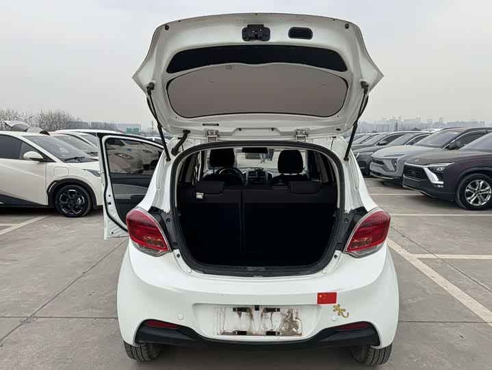 Фото 5 - Changan BenBen E-Star