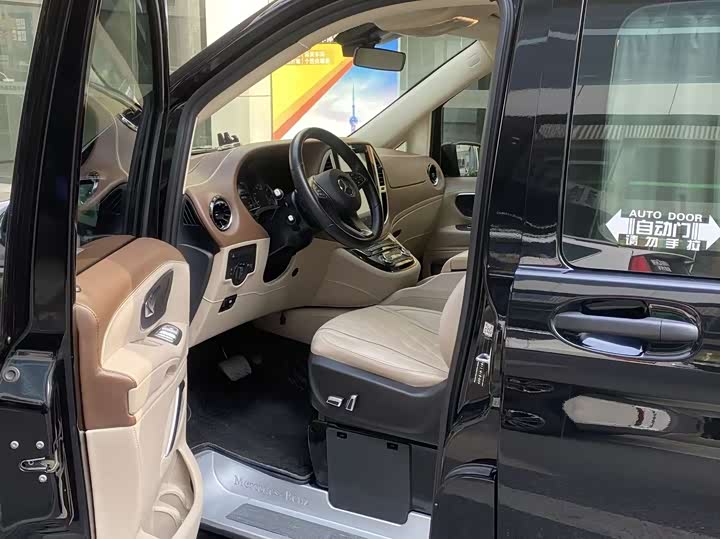 Фото 4 - Mercedes-Benz Vito