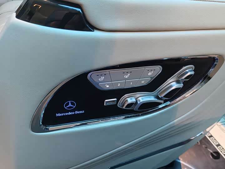 Фото 7 - Mercedes-Benz Vito