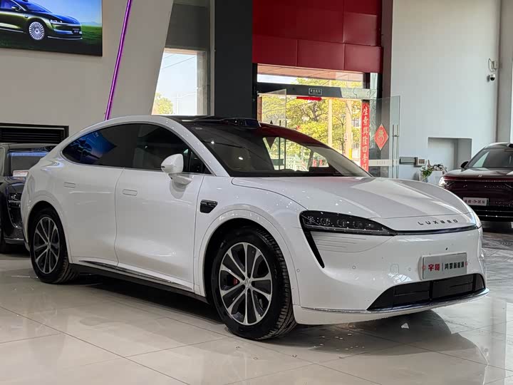 Фото 3 - Luxeed R7