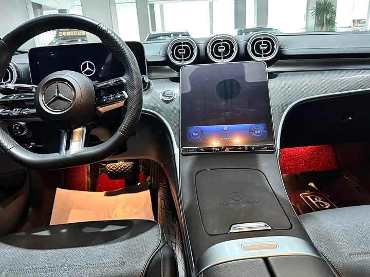 Фото 6 - Mercedes-Benz C-Class