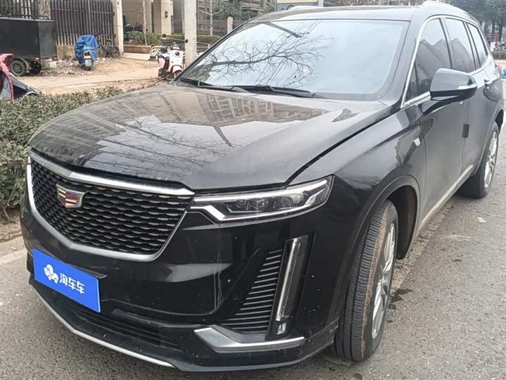 Фото 1 - Cadillac XT6