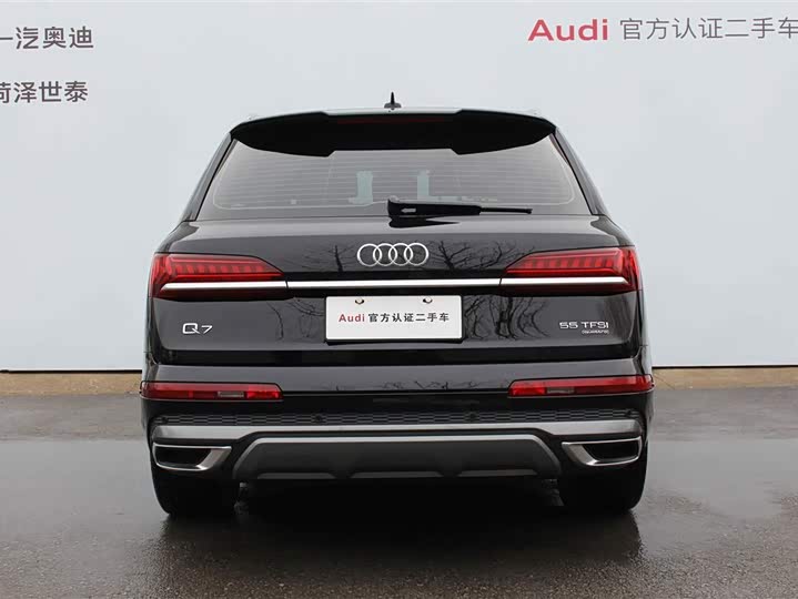 Фото 5 - Audi Q7