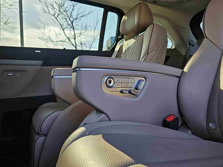 Фото 6 - XPeng X9