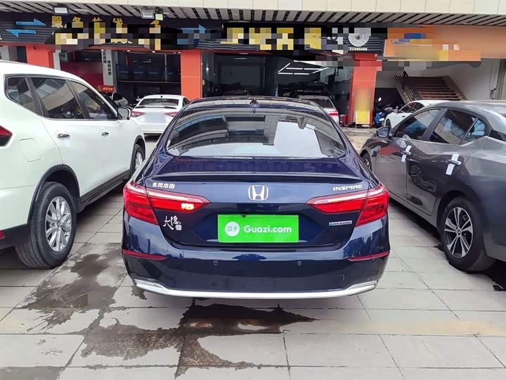 Фото 6 - Honda Inspire