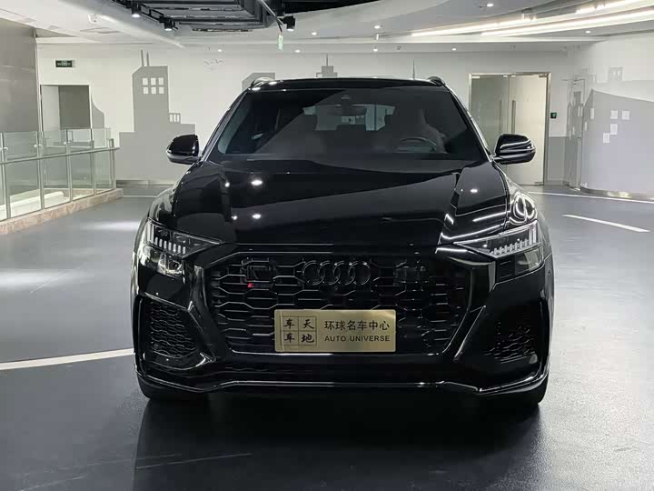Фото 2 - Audi RS Q8