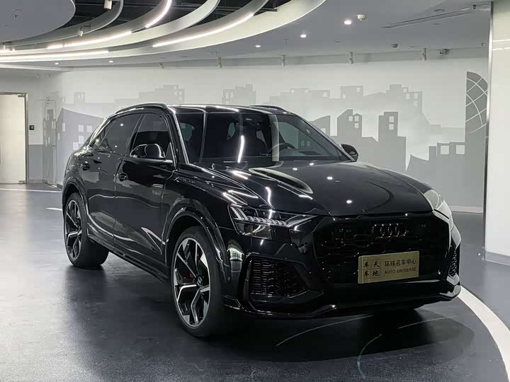 Фото 3 - Audi RS Q8
