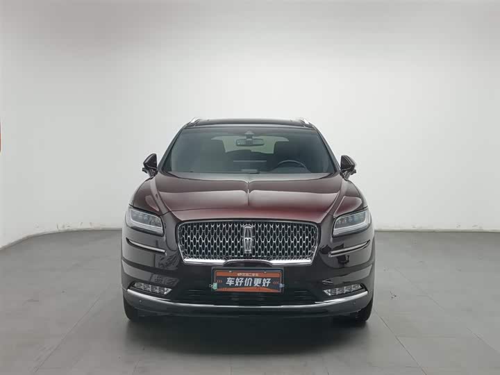 Фото 3 - Lincoln Nautilus