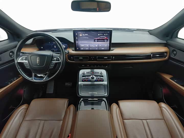 Фото 5 - Lincoln Nautilus