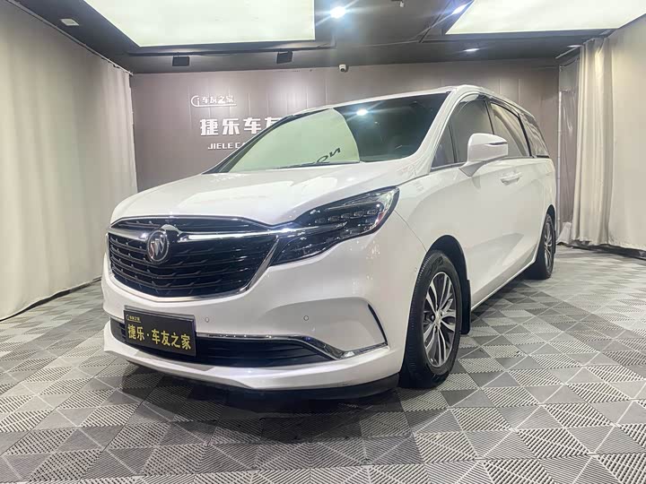 Фото 1 - Buick GL8 ES