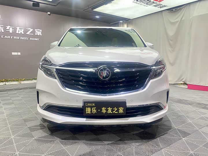 Фото 2 - Buick GL8 ES