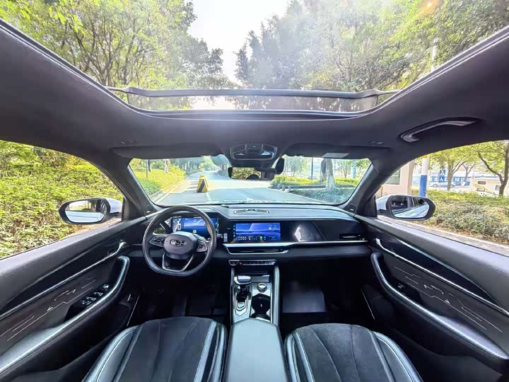 Фото 4 - Geely Monjaro