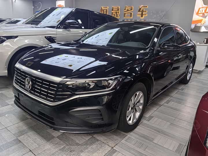 Фото 1 - Volkswagen Passat