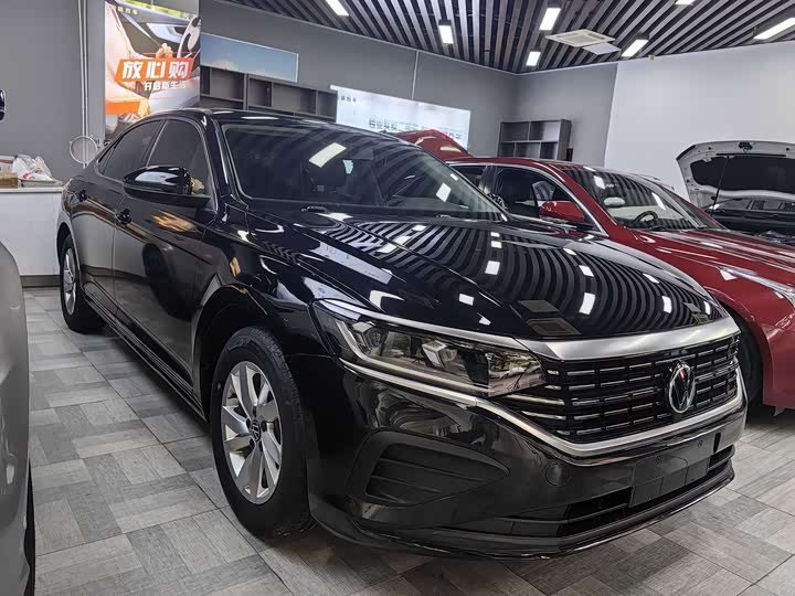 Фото 2 - Volkswagen Passat