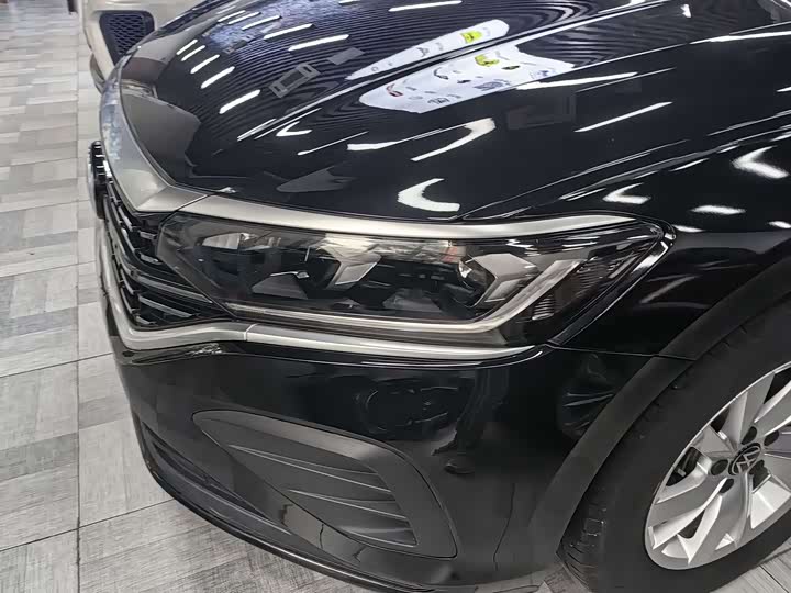 Фото 4 - Volkswagen Passat