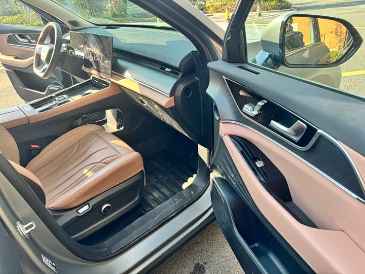 Фото 7 - Chery Tiggo 8L