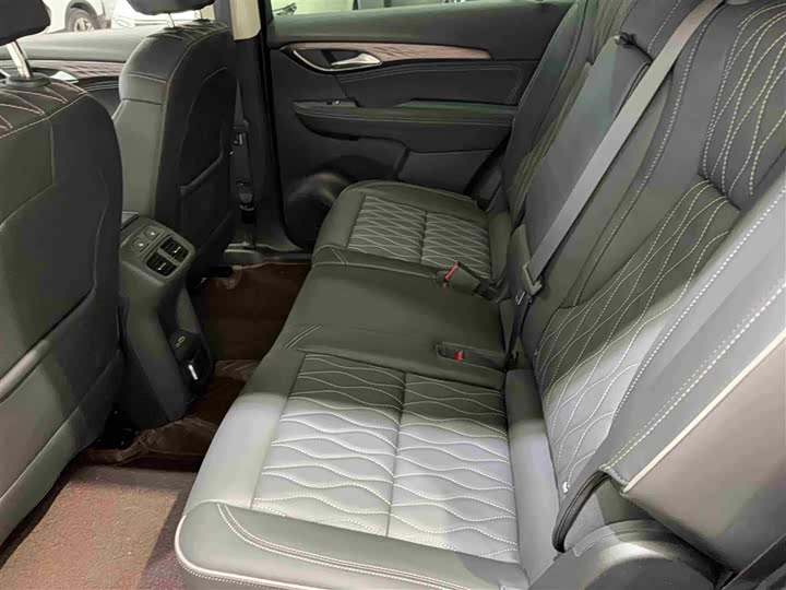 Фото 8 - Buick Envision Plus