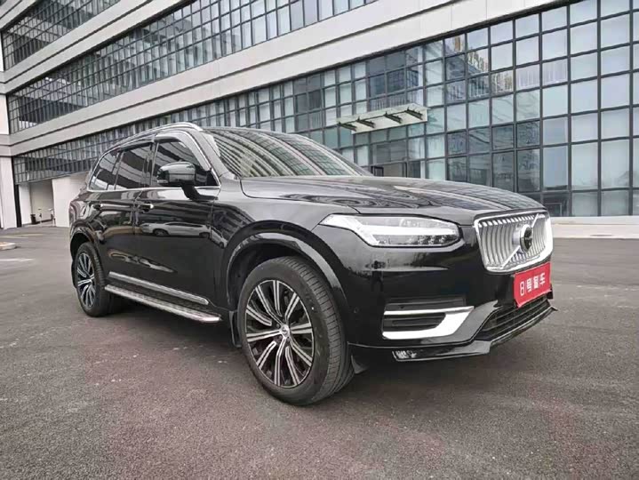 Фото 3 - Volvo XC90