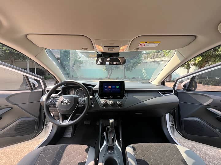 Фото 5 - Toyota Corolla