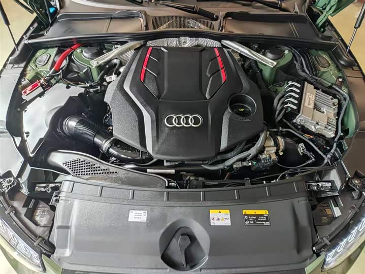 Фото 2 - Audi S4