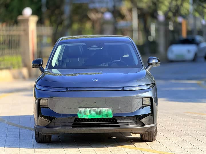 Фото 2 - Leapmotor B10