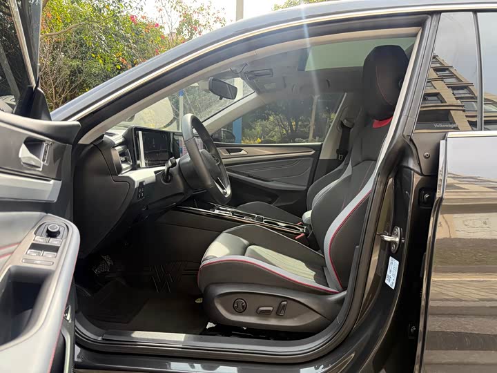 Фото 4 - Volkswagen Lamando L