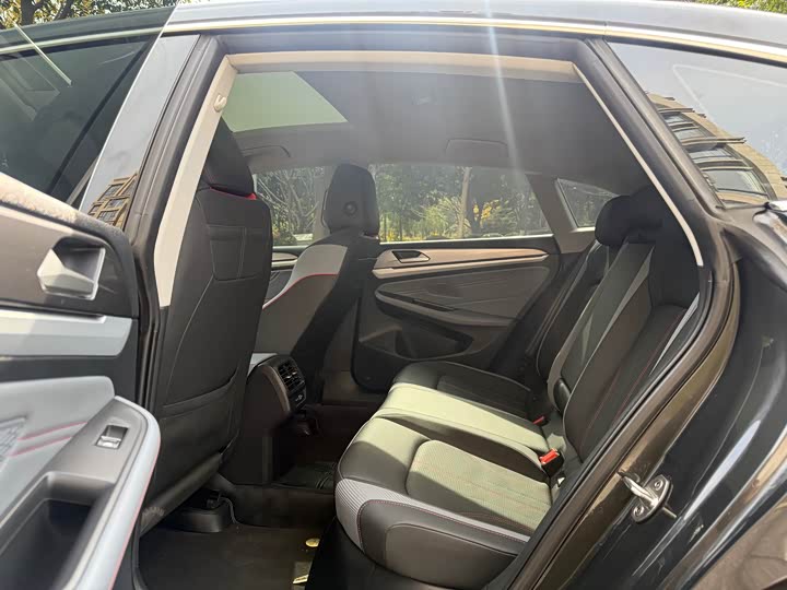 Фото 9 - Volkswagen Lamando L