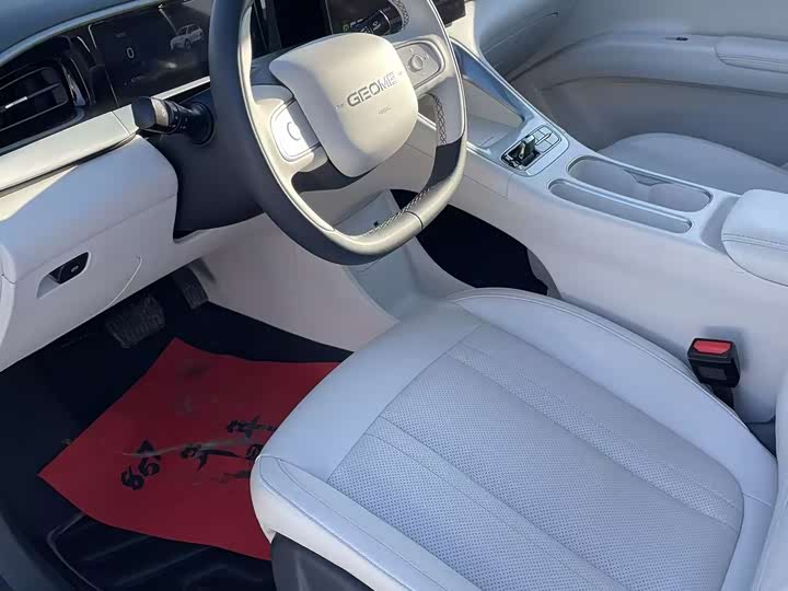 Фото 4 - Geely Galaxy Geome